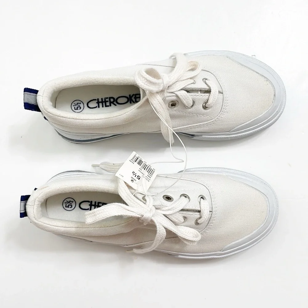 NEW Cherokee Cherish white sneakers